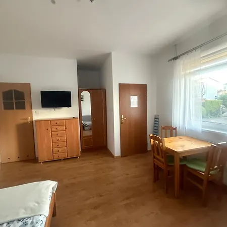 U Eli * Karwia